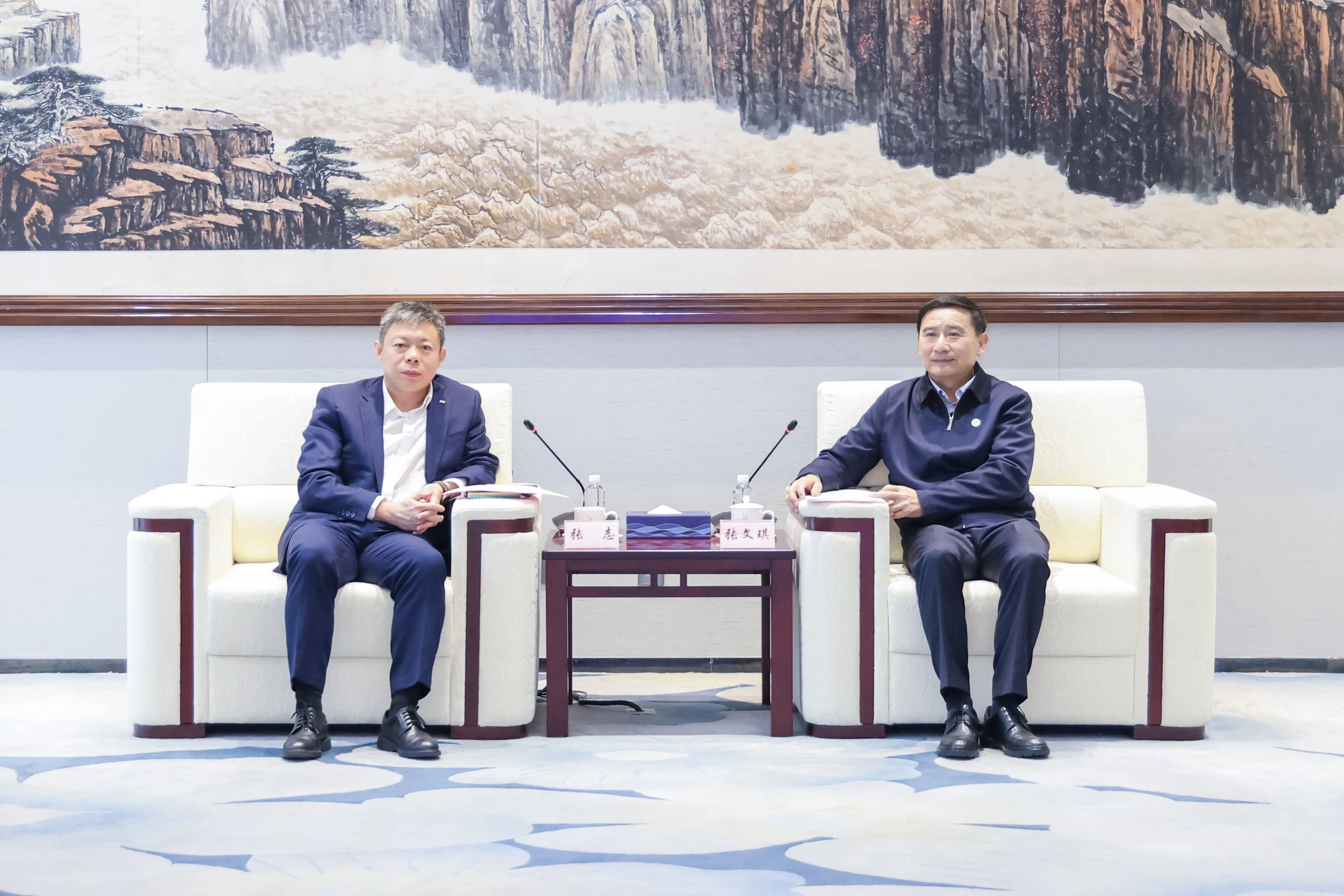 1761469719718027.jpeg 20251024214252_49435.jpg